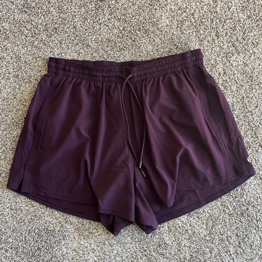 Lululemon Court Rival High Rose Short 3"- Black Plum